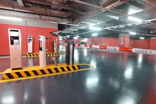 科拓股份智慧停車解決方案成功落地武漢華潤萬象城