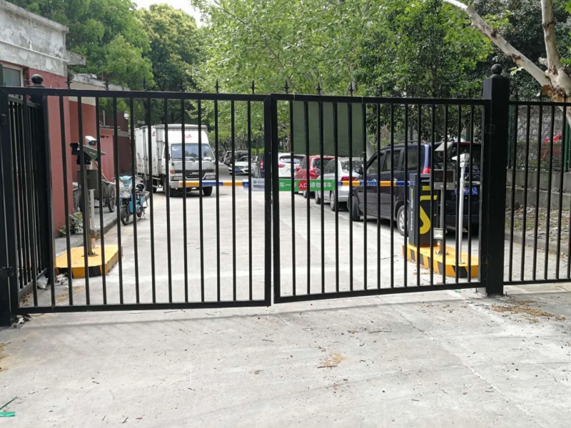 江蘇南京航空航天大學(xué)(將軍路校區(qū))停車場(chǎng)收費(fèi)管理系統(tǒng)及設(shè)備案例