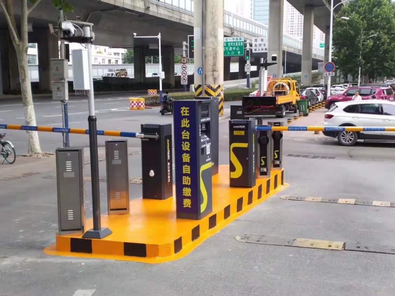 安徽合肥創(chuàng)智廣場停車場收費管理系統(tǒng)及設(shè)備案例