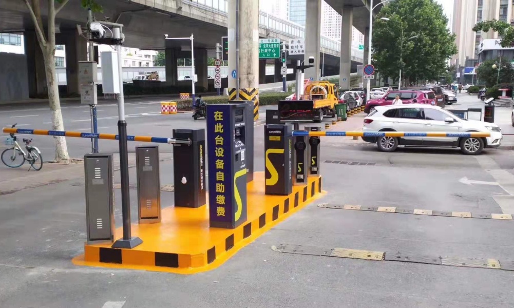 安徽合肥創(chuàng)智廣場停車場收費(fèi)管理系統(tǒng)及設(shè)備案例