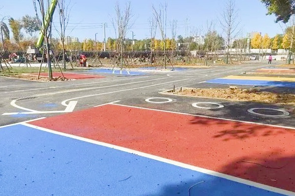 解決停車難問題，河南省漯河市加大公共停車場(chǎng)建設(shè)力度