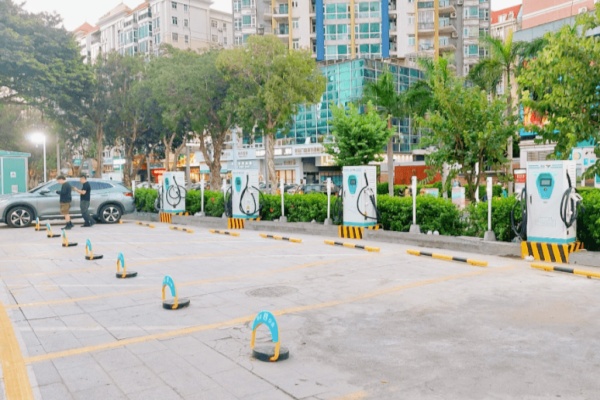 捷順獲“停充一體化技術(shù)創(chuàng)新企業(yè)”獎(jiǎng)，推動(dòng)公共停車(chē)充電領(lǐng)域發(fā)展