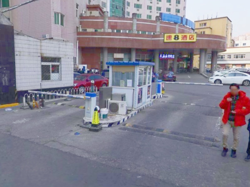 北京貫融藏集團(tuán)大廈停車(chē)場(chǎng)道閘系統(tǒng)及設(shè)備案例