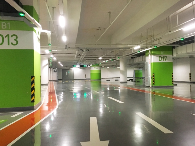 重慶國(guó)際金融中心停車場(chǎng)收費(fèi)管理系統(tǒng)及設(shè)備案例