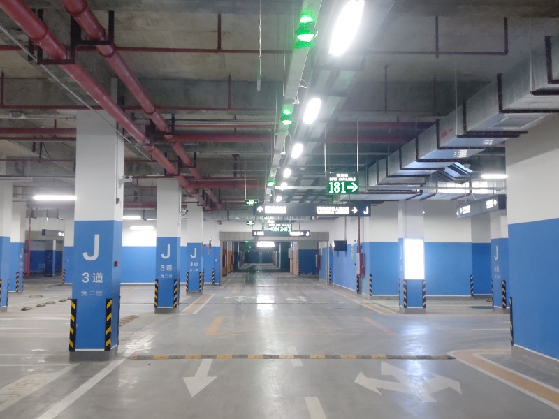 河南鄭州高新萬科廣場停車場收費管理系統(tǒng)及設(shè)備案例