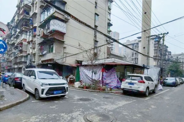 武漢商圈夜間共享停車場：解決停車難、提高資源利用率