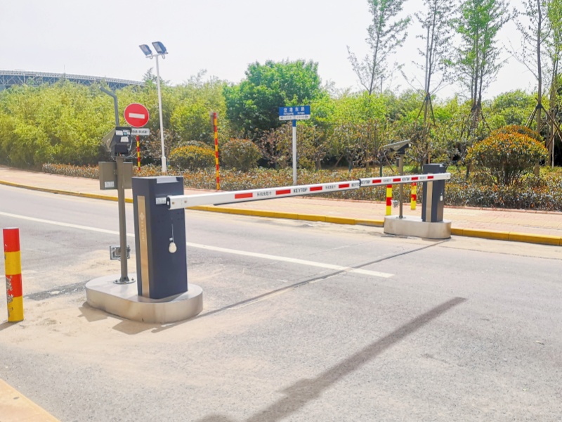 山東濟(jì)南遙墻國(guó)際機(jī)場(chǎng)（貴賓通道）道閘系統(tǒng)及設(shè)備案例