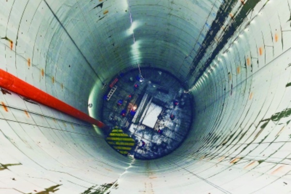 南京市沉井式停車場(chǎng)解決停車難題，提供更多停車位和休閑設(shè)施