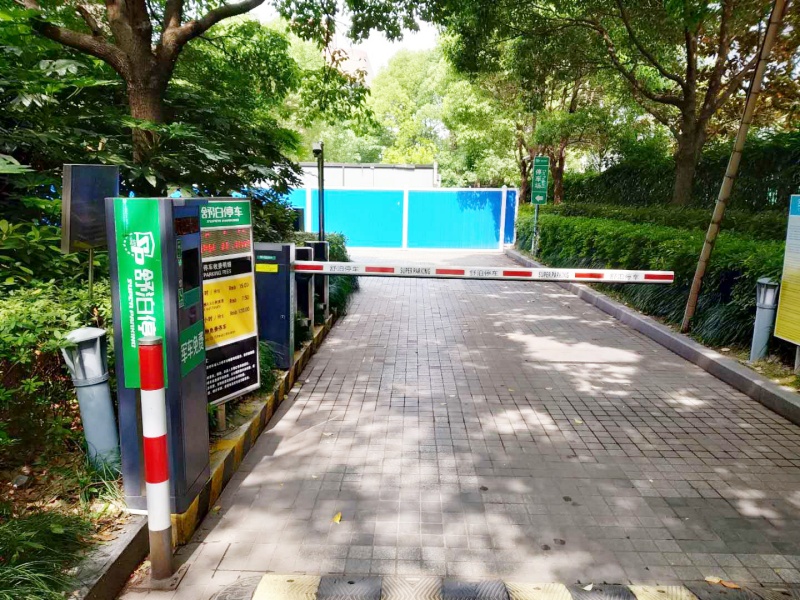 上海虹橋元一希爾頓酒店停車場收費管理系統(tǒng)及設(shè)備案例