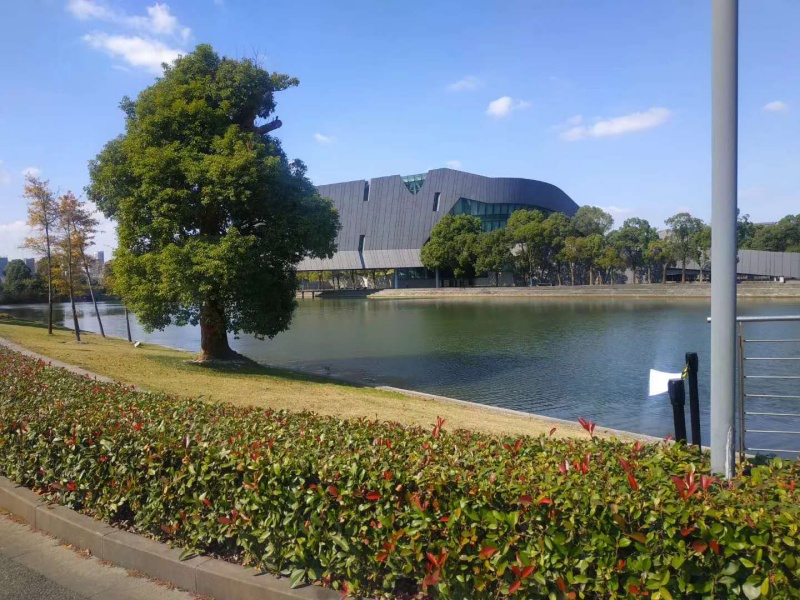 上海松江巨人網(wǎng)絡(luò)停車場收費管理系統(tǒng)及設(shè)備案例