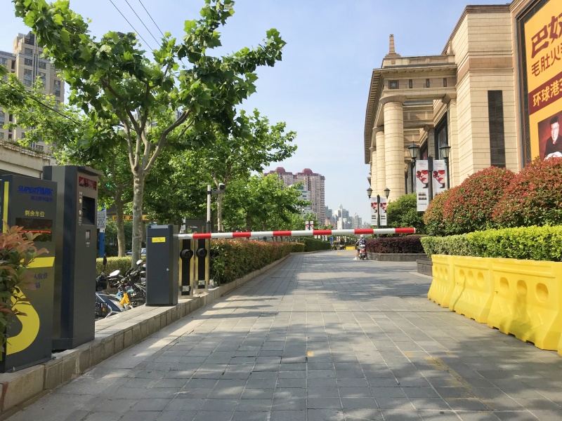 上海環(huán)球港停車場收費管理系統(tǒng)及設備案例