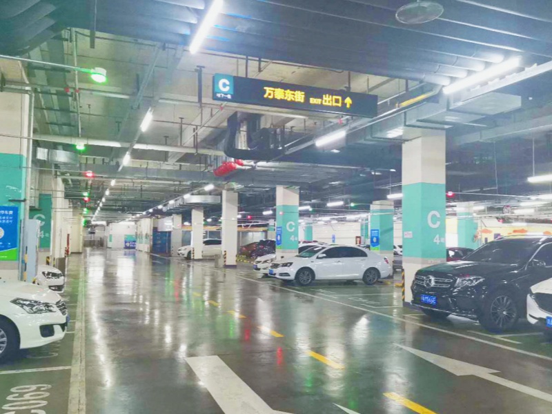 四川成都萬達(dá)廣場(金堂店)停車場車位引導(dǎo)系統(tǒng)及設(shè)備案例