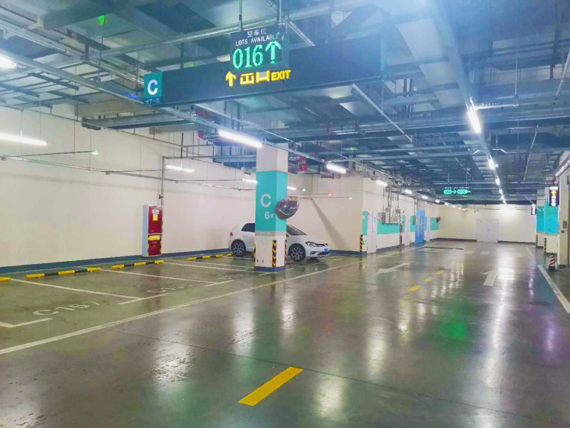 四川成都萬達(dá)廣場(金堂店)停車場車位引導(dǎo)系統(tǒng)及設(shè)備案例