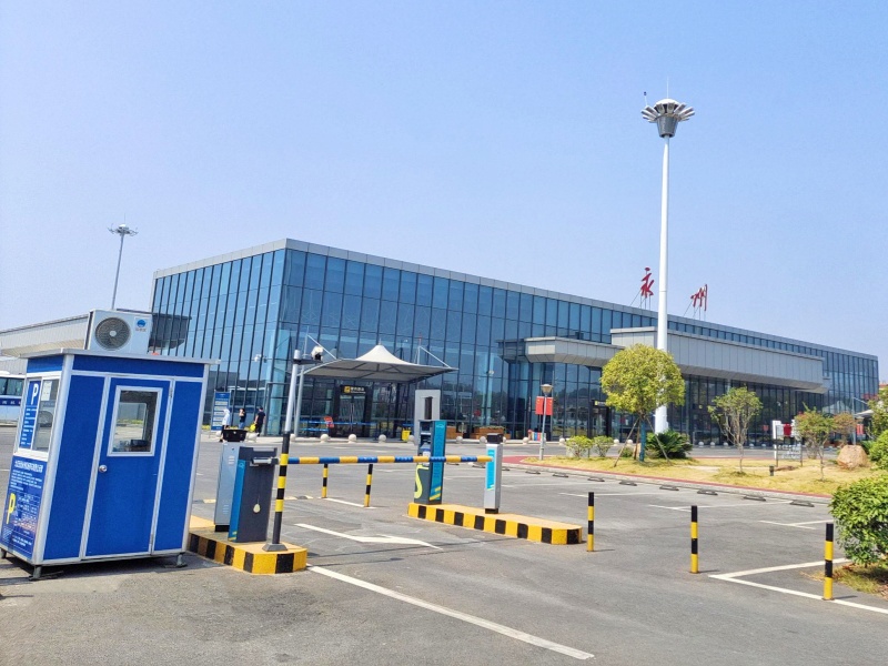 湖南永州零陵機場停車場道閘系統(tǒng)及設(shè)備案例
