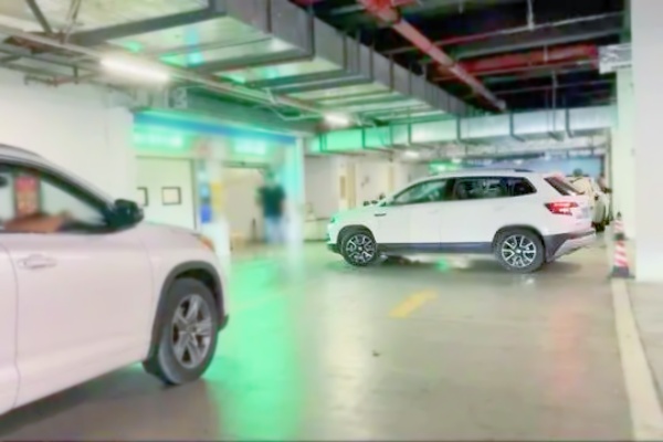 貴陽院方回應(yīng)醫(yī)院智慧停車場取車問題：機(jī)械停車庫系統(tǒng)有待優(yōu)化