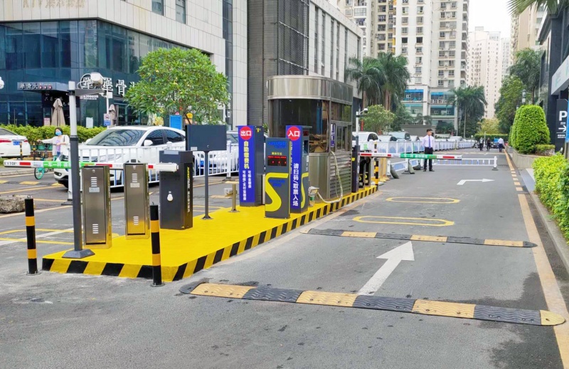 海南濱海國際金融中心停車場收費管理系統(tǒng)及設備案例