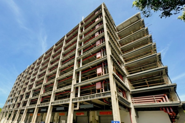 曙光醫(yī)院東院立體車庫(kù)竣工閑置，市民呼吁解決停車難題