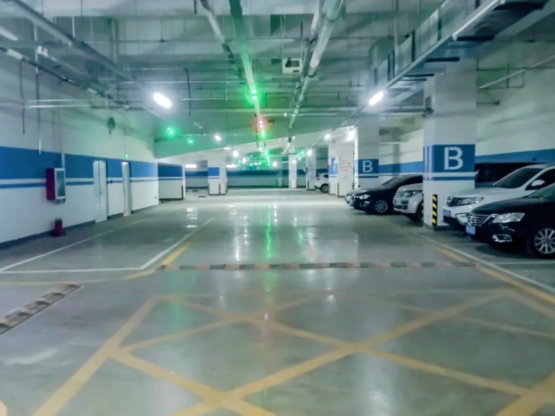 山西太原印象城停車(chē)場(chǎng)收費(fèi)管理系統(tǒng)及設(shè)備案例