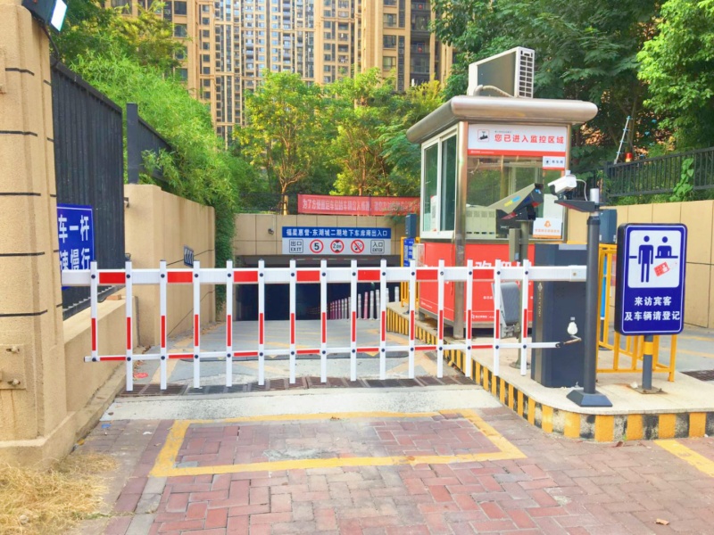武漢福星惠譽東湖城停車場收費管理系統(tǒng)及設備案例
