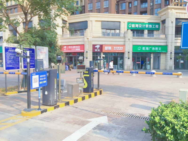 武漢福星惠譽東湖城停車場收費管理系統(tǒng)及設備案例