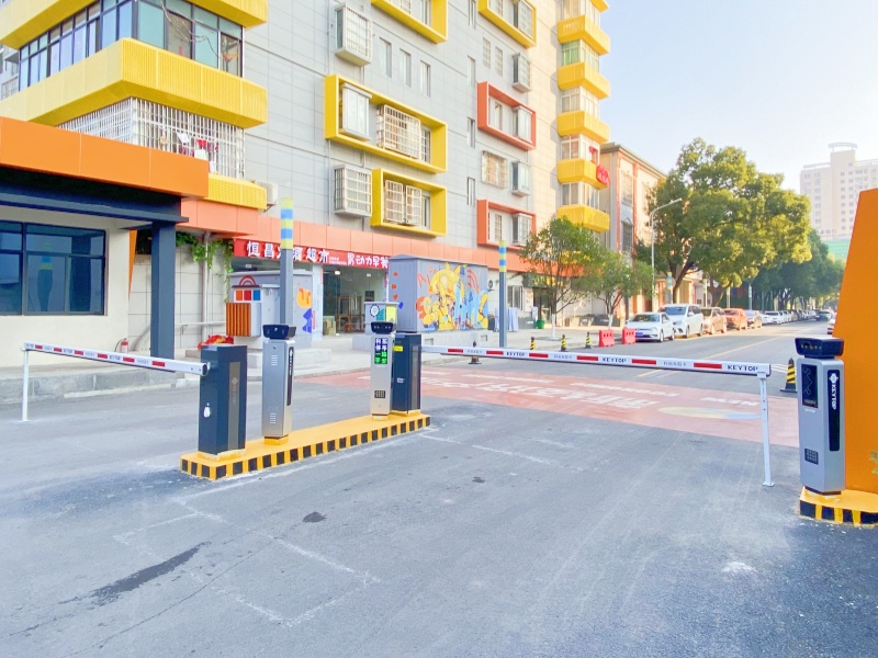 江西南昌創(chuàng)業(yè)大廈停車場收費管理系統(tǒng)及設(shè)備案例