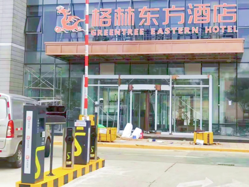 天津盛譽(yù)商務(wù)大廈停車(chē)場(chǎng)收費(fèi)管理系統(tǒng)及設(shè)備案例