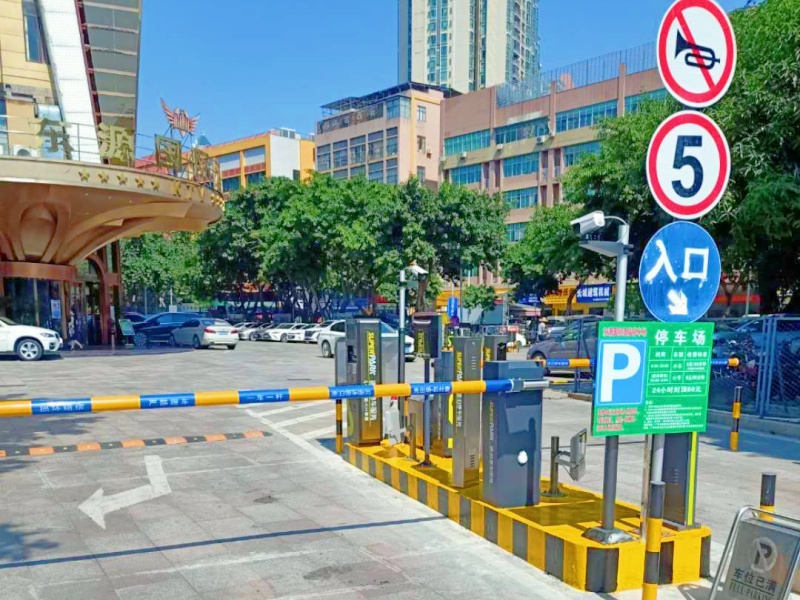 廣州東源國際酒店停車場收費(fèi)管理系統(tǒng)及設(shè)備案例