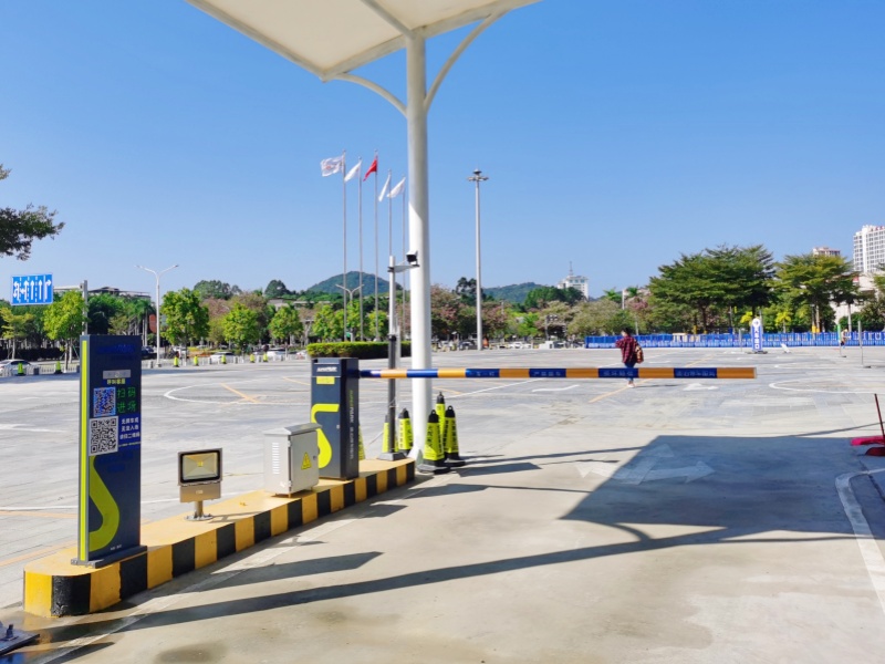廣東廣州東匯城停車場收費管理系統(tǒng)及設備案例