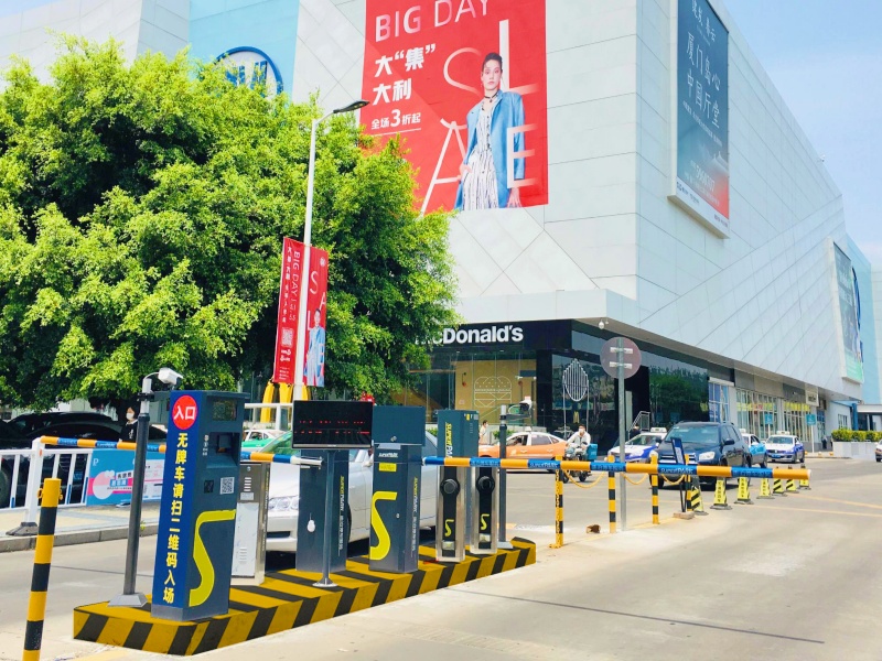 福建廈門SM城市廣場停車場收費管理系統(tǒng)及設(shè)備案例