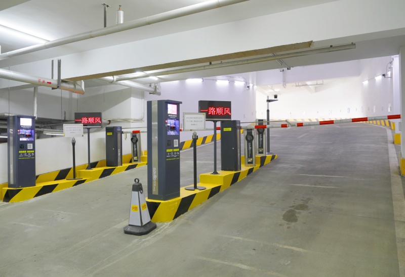 上海濱江國(guó)際廣場(chǎng)地下停車(chē)場(chǎng)收費(fèi)管理系統(tǒng)及設(shè)備案例