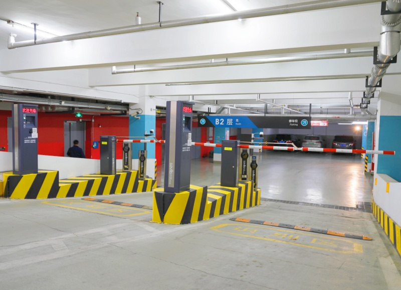 上海濱江國(guó)際廣場(chǎng)地下停車(chē)場(chǎng)收費(fèi)管理系統(tǒng)及設(shè)備案例