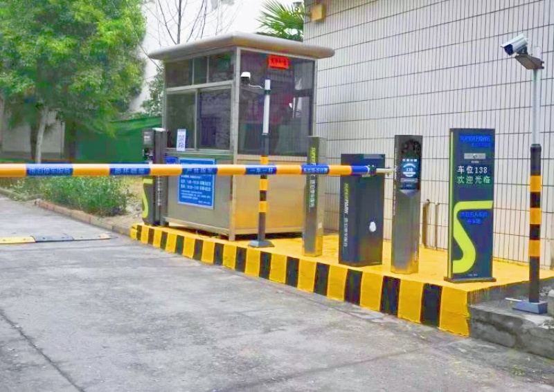 河南濟源第二人民醫(yī)院停車場收費管理系統(tǒng)及設(shè)備案例