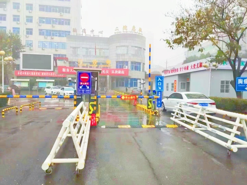 河南濟源第二人民醫(yī)院停車場收費管理系統(tǒng)及設(shè)備案例