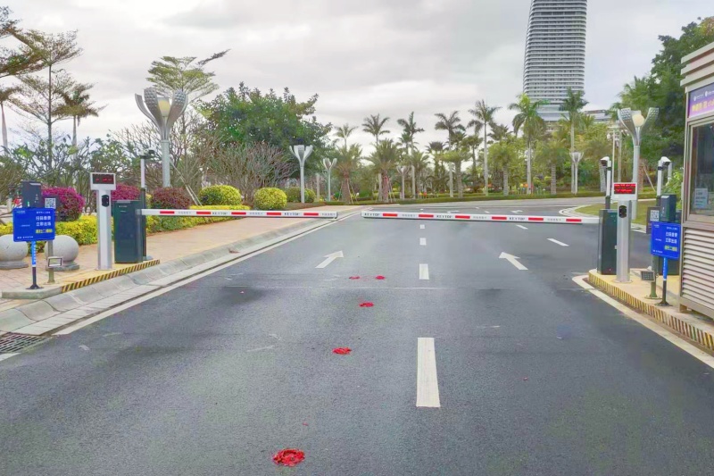 三亞海昌夢幻海洋不夜城停車場道閘系統(tǒng)及設備案例