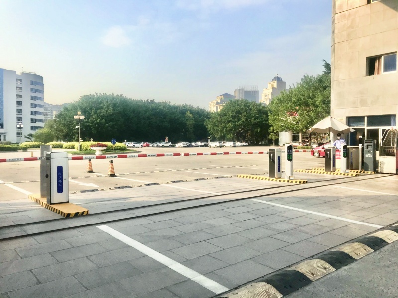 廣東潮州市機關大院停車場收費管理系統(tǒng)及設備案例