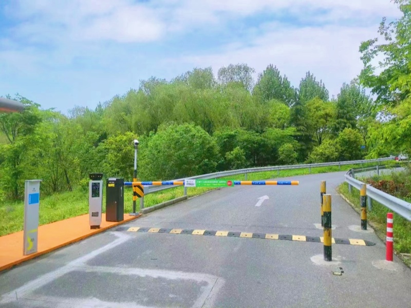 江蘇南京金牛湖風(fēng)景區(qū)停車場收費(fèi)管理系統(tǒng)及設(shè)備案例