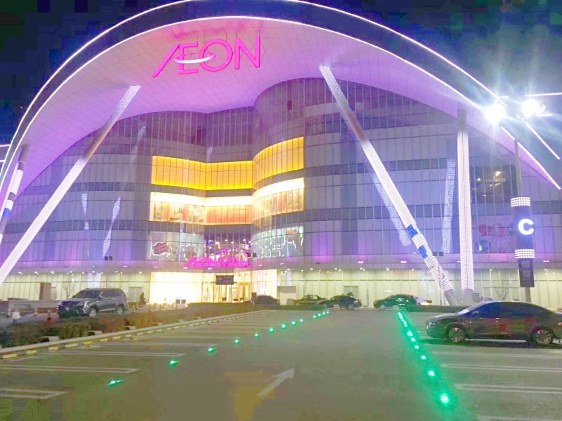 河北燕郊永旺夢樂城停車場車位引導(dǎo)系統(tǒng)及設(shè)備案例