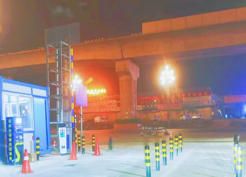 昆明馬金鋪農(nóng)貿(mào)市場停車場收費管理系統(tǒng)及設(shè)備案例