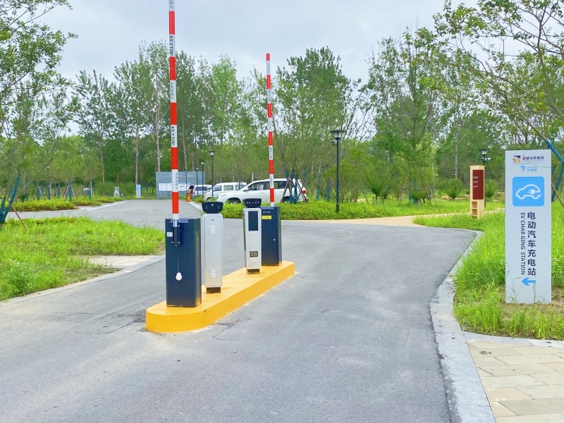 鹽城濕地公園停車(chē)場(chǎng)收費(fèi)管理系統(tǒng)及設(shè)備案例