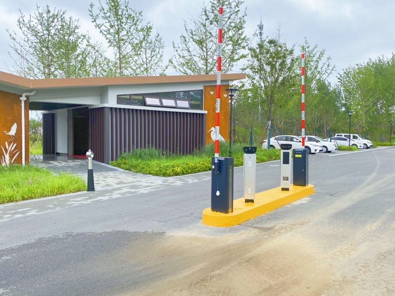 鹽城濕地公園停車場收費管理系統(tǒng)及設(shè)備案例