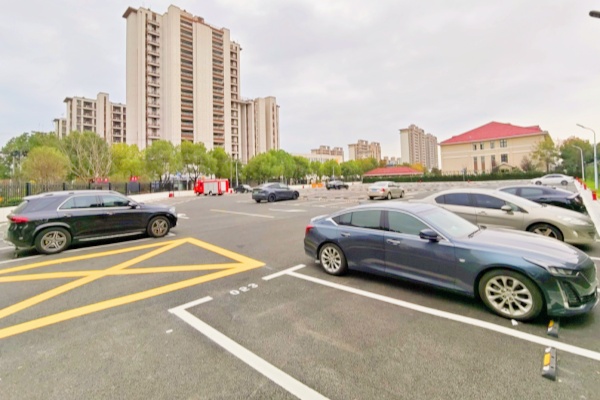 中山街道茸樹居民區(qū)百余停車位，多管齊下攻克 “停車難”