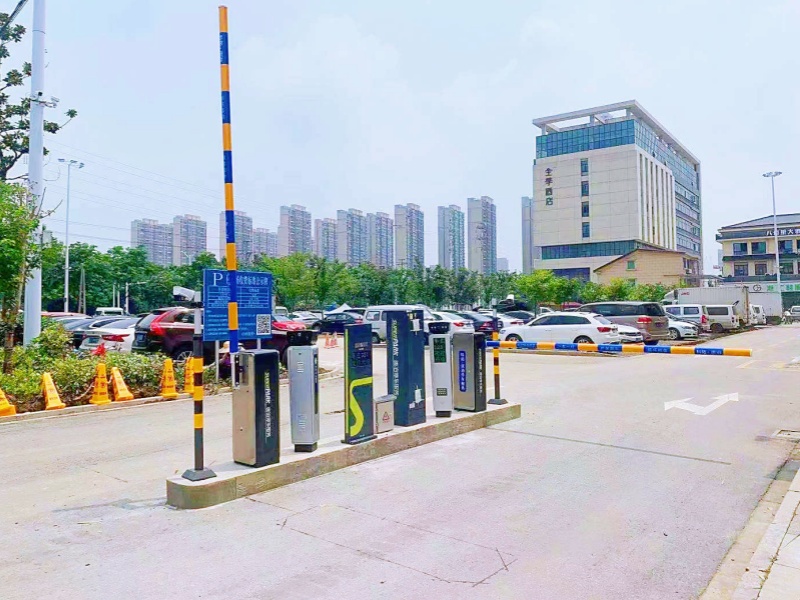 蘇州城南中凱農(nóng)副產(chǎn)品批發(fā)市場停車場收費(fèi)管理系統(tǒng)及設(shè)備案例