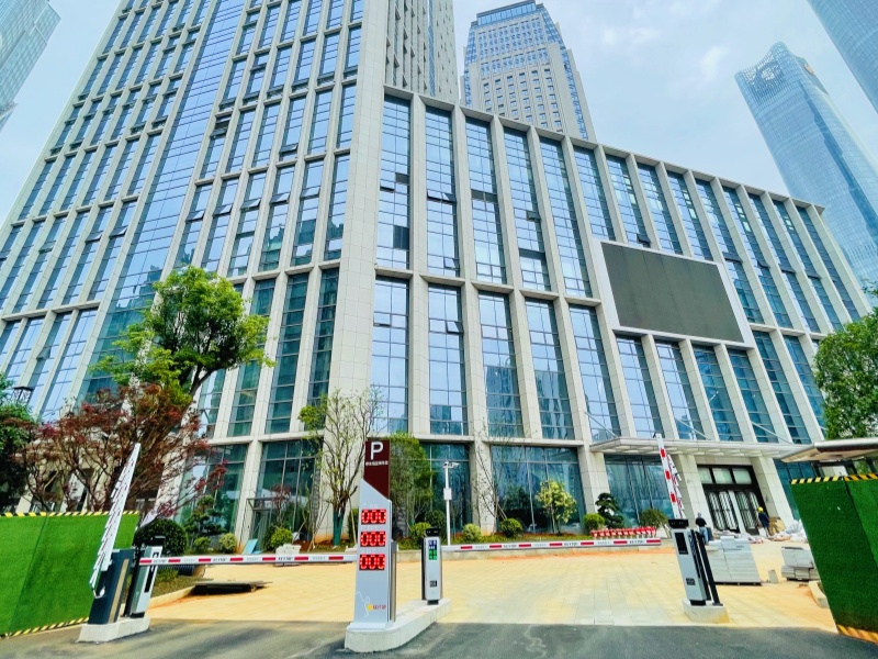 工商銀行江西省分行停車場收費管理系統(tǒng)及設(shè)備案例