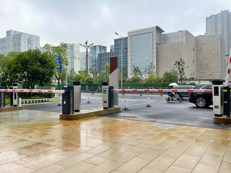 工商銀行江西省分行停車場收費管理系統(tǒng)及設(shè)備案例