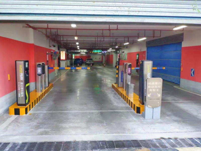江蘇南京牛首山停車場(chǎng)收費(fèi)管理系統(tǒng)及設(shè)備案例