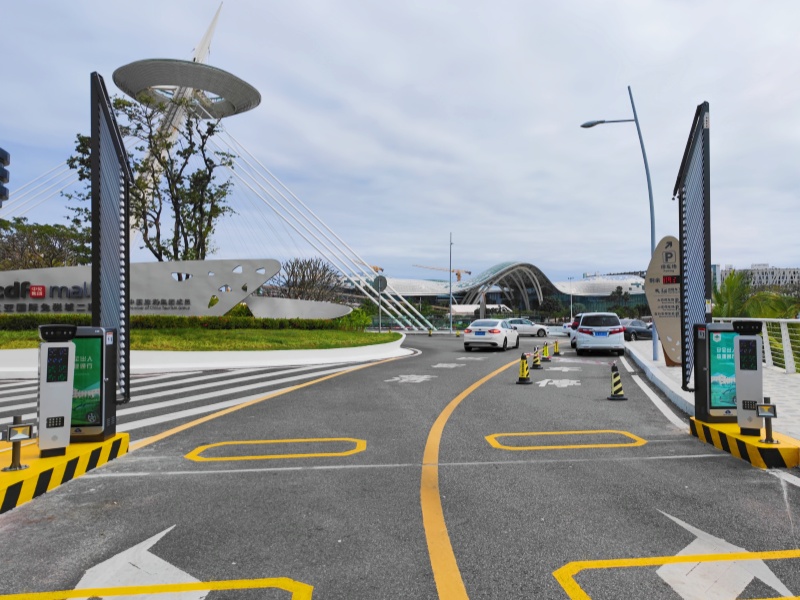 海南三亞國(guó)際免稅城2期停車場(chǎng)收費(fèi)管理系統(tǒng)及設(shè)備案例