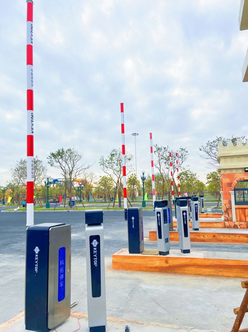 福建泉州八仙過海旅游度假區(qū)停車場道閘系統(tǒng)及設(shè)備案例