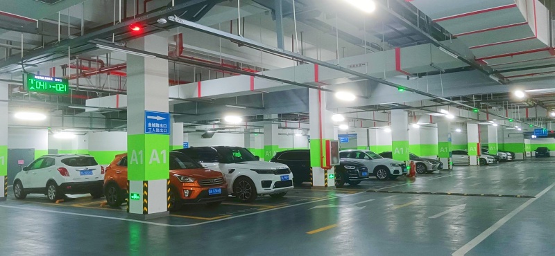 浙江杭州蕭山人民廣場停車場收費(fèi)管理系統(tǒng)及設(shè)備案例