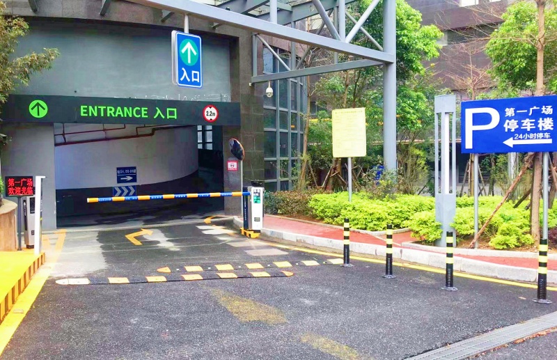 福建廈門第一廣場停車場收費管理系統(tǒng)及設備案例