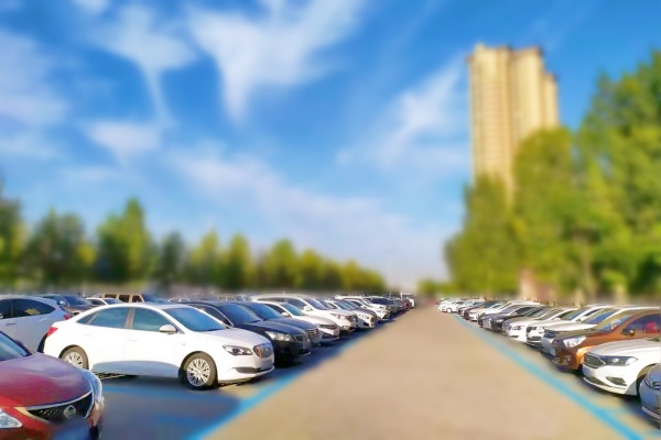 河北石家莊商業(yè)中心周邊停車難題解決辦法，商場附近停車資源如何優(yōu)化？